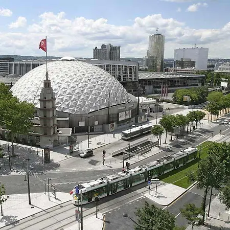 Lägenhet Parc Des Expositions